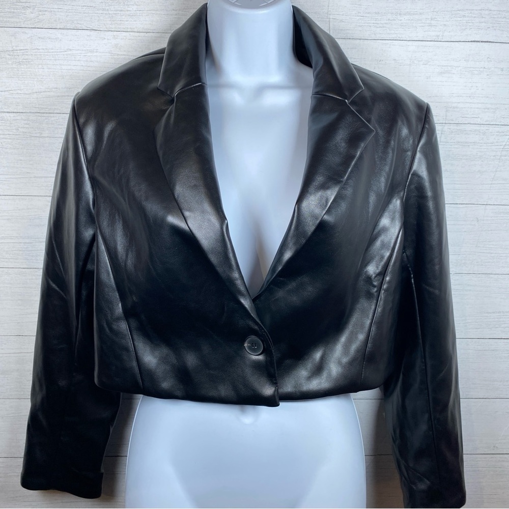 Love, Bonito Reagan Pleather Crop Blazer Black Vegan Leather Jacket Small 4 NWT